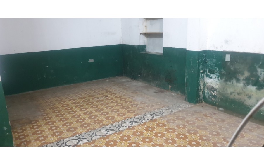 Cho thuê nhà trong phố lương khánh Thiện- HM. DT 90m - 3tầng - Giá 27 triệu - VP, Kho, KD ONL